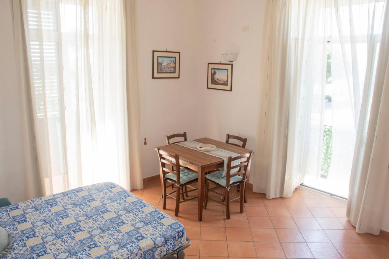 Villa Uno Sguardo Sul Mare Maiori Exterior foto
